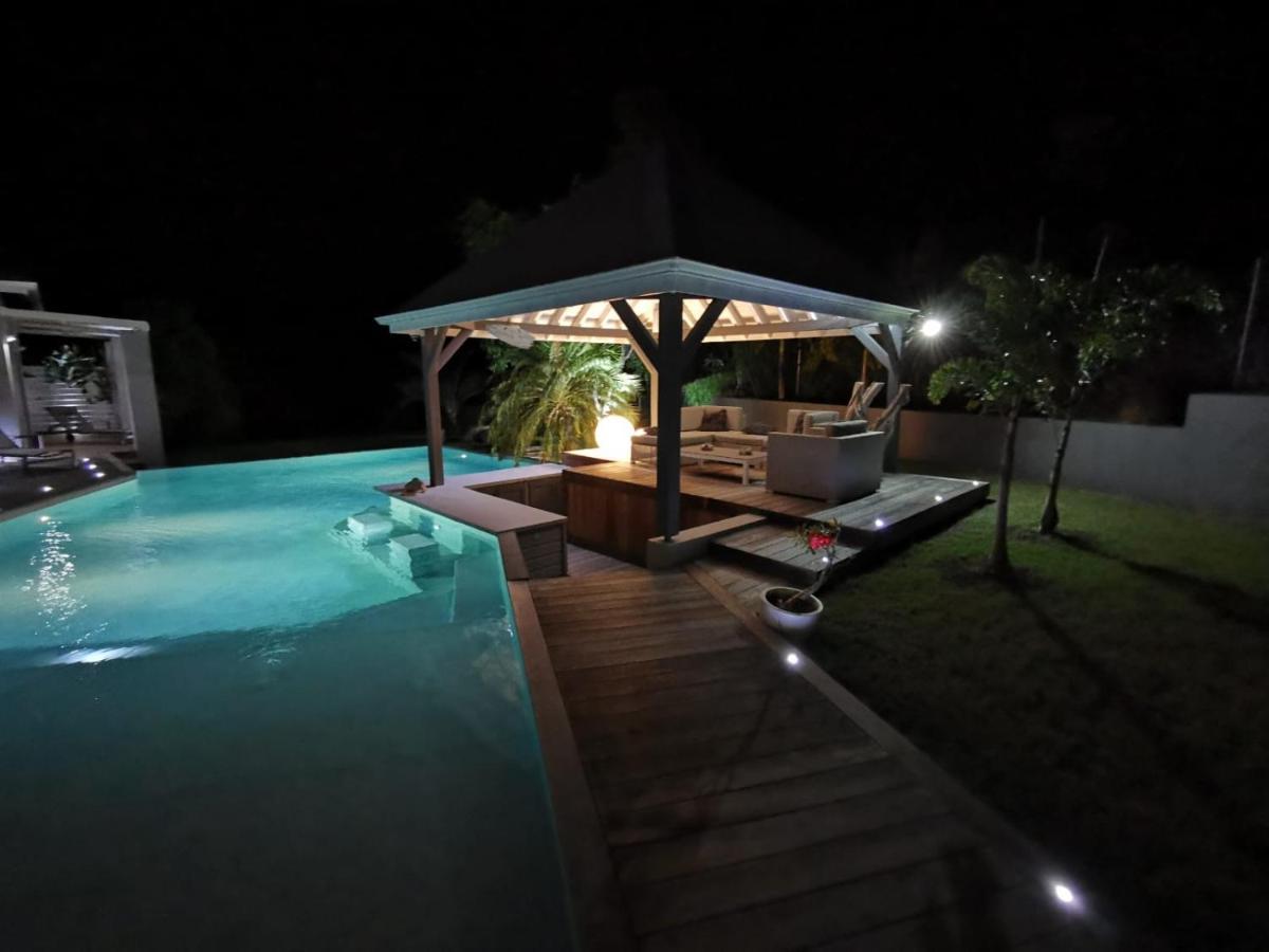 Villa De Luxe A St Francois Guadeloupe 8 A 10 Personnes 3 Dont 2 Avec Mezzanine Saint-Francois (Grande-Terre)
