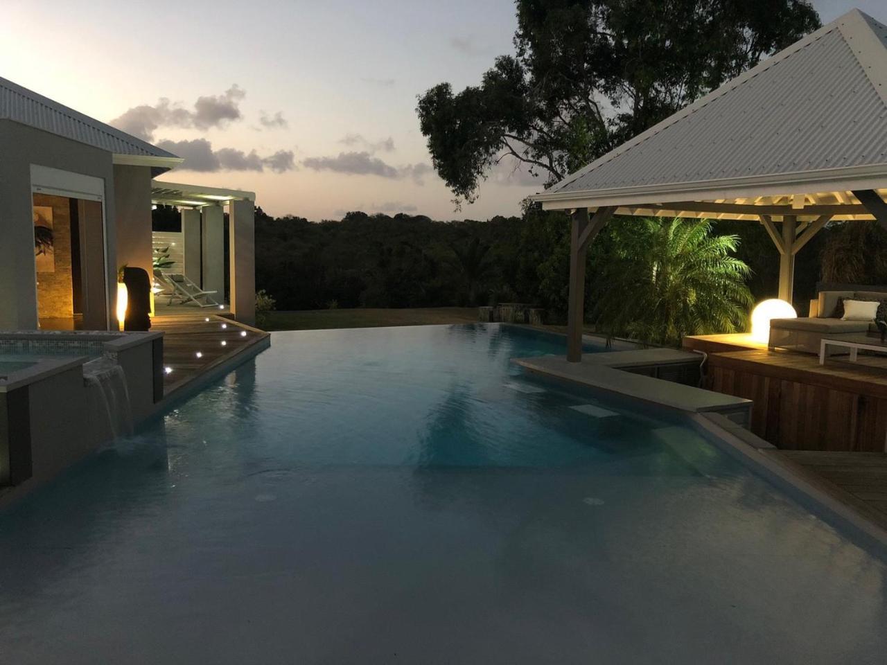 De Luxe A St Francois Guadeloupe 8 A 10 Personnes 3 Dont 2 Avec Mezzanine *