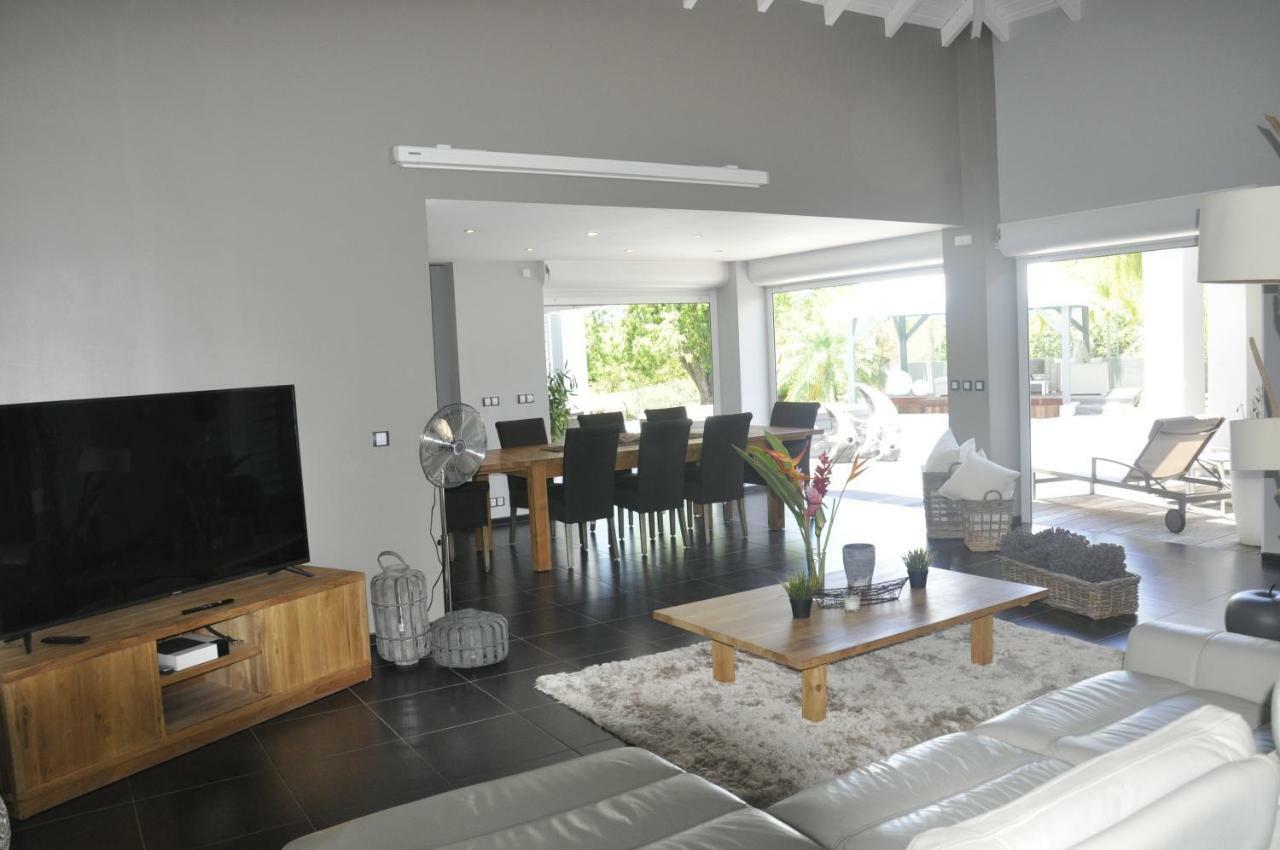 De Luxe A St Francois Guadeloupe 8 A 10 Personnes 3 Dont 2 Avec Mezzanine Villa